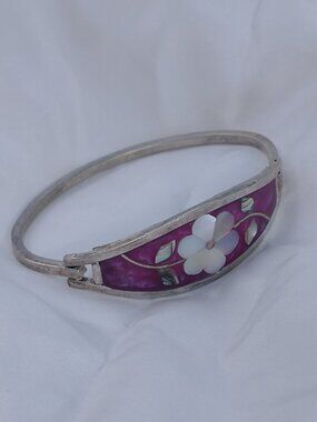 Vintage Mexican Alpaca Bracelet - Mother-of-Pearl Flower Design